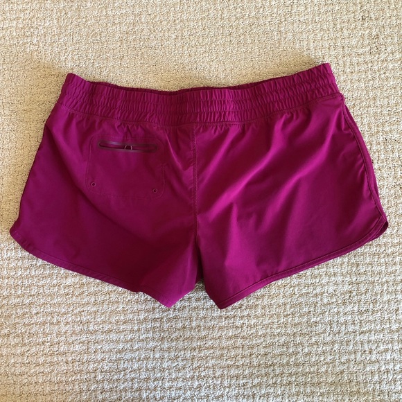 Lands’ End Women’s Swim Shorts - Picture 2 of 8